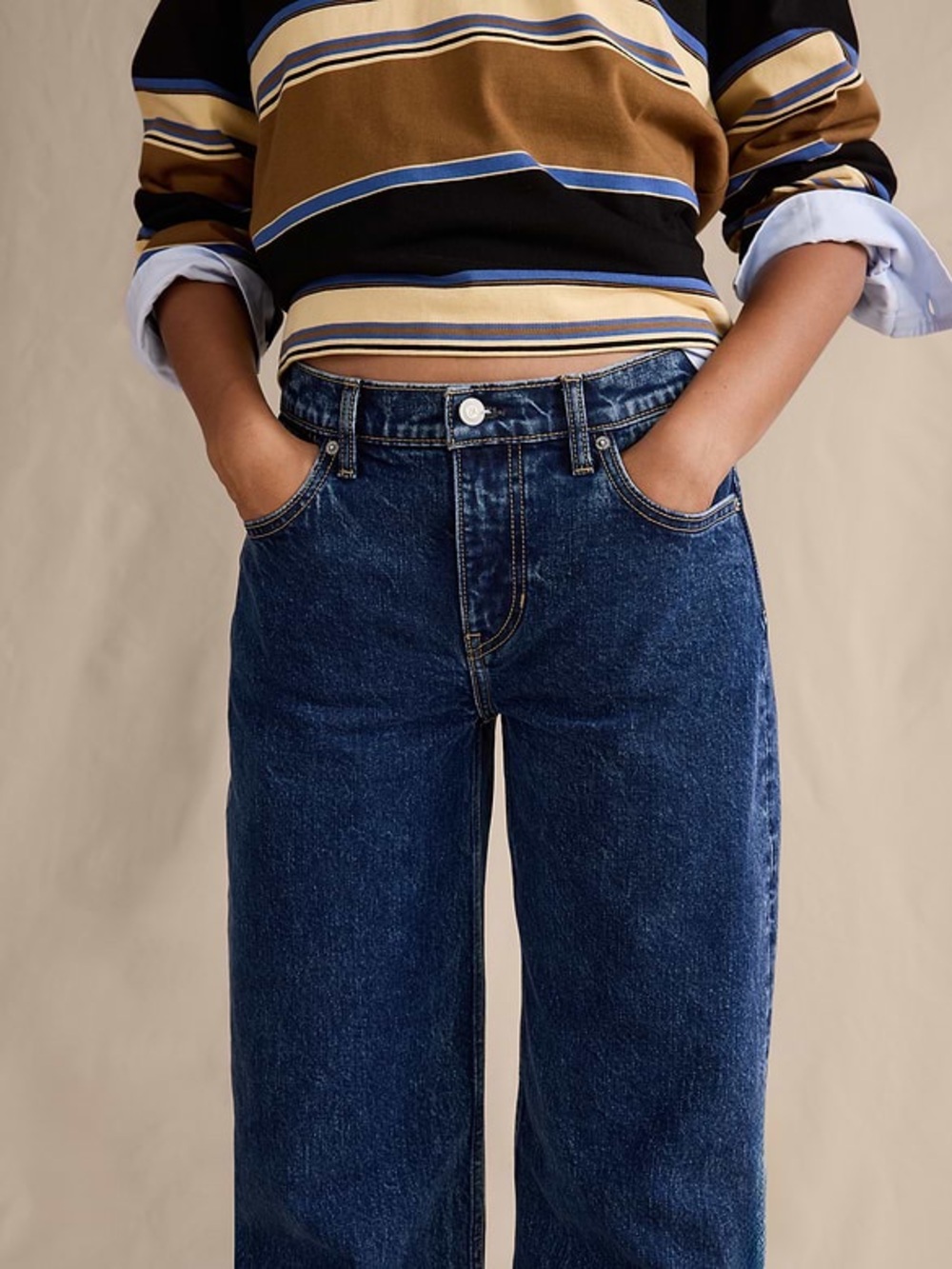 Banana Republic Mid-Rise Loose Stovepipe Jeans - Picture 4 of 10